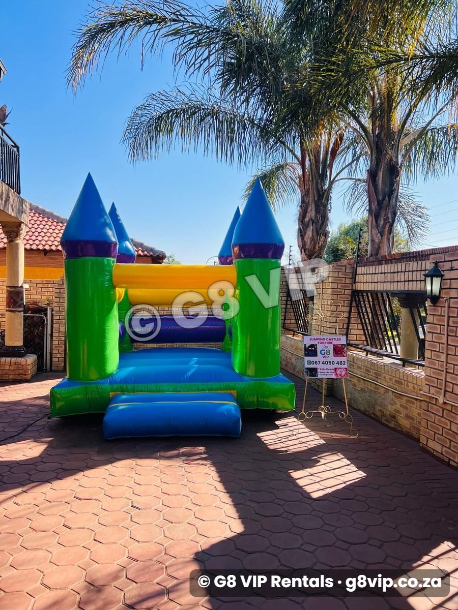 Mercury Castle jumping castle - front view